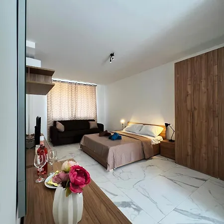 Seafront Escape Paceville Nearby 2