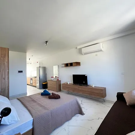 Seafront Escape Paceville Nearby 2