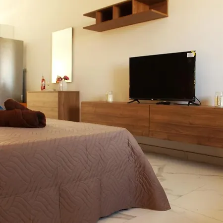 Seafront Escape Paceville Nearby 2 Apartament *